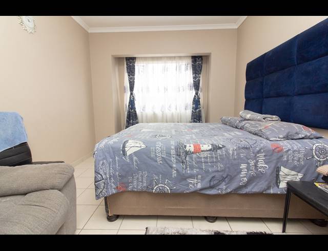 3 BEDROOM SIMPLEX FOR SALE IN MALVERN